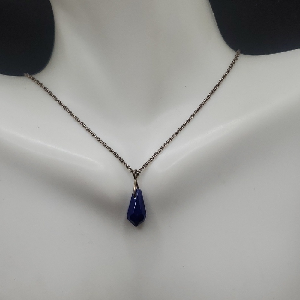 Sterling N3337 indigo crystal teardrop vintage jewelry piece